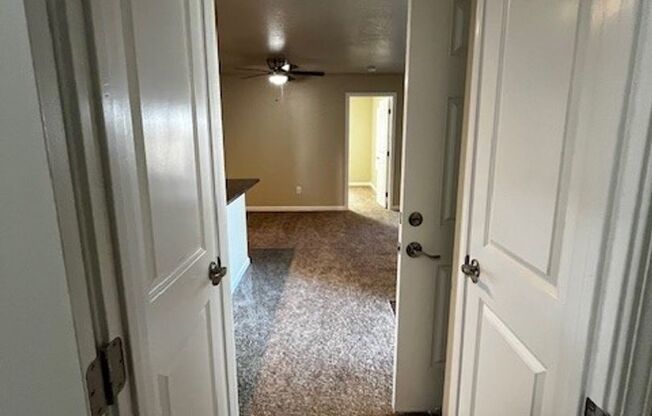 2 beds, 2 baths, 900 sqft, $2,005, Unit 123