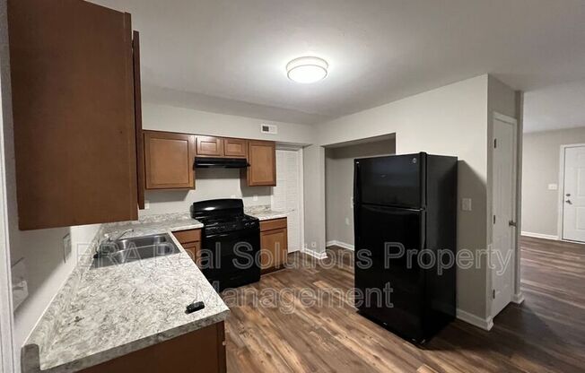 918 RARIG AVE
