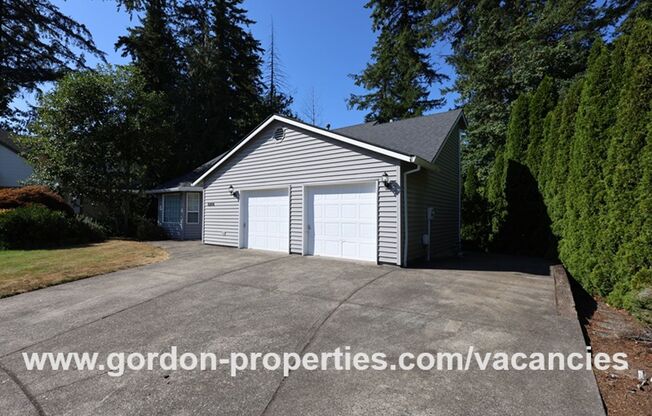 $2,495.00 - SE Condor Pl - Gresham 3 bedroom home backing to greenspace