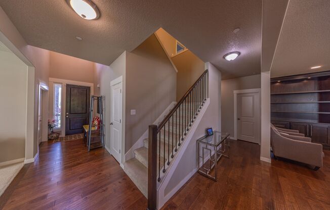 Four Bedroom Home + Bonus & Den in Gated Camas Community