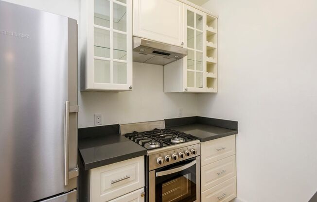 3098 California