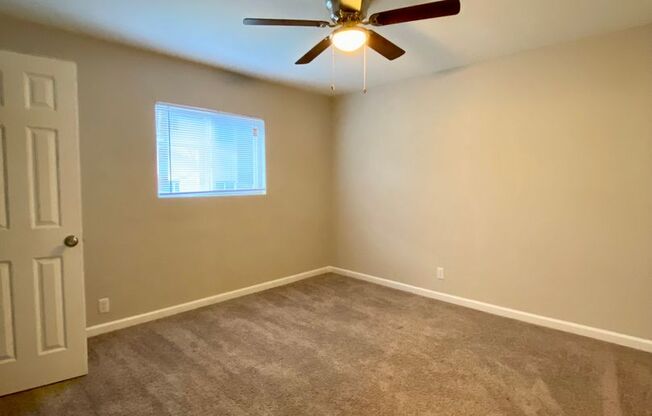 2 beds, 1 bath, 850 sqft, $1,470, Unit 497-D13