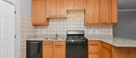 7209 S Yates Blvd  Unit 4B