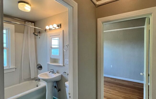 1 bed, 1 bath, $1,495, Unit 206