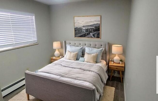 2 beds, 1 bath, $1,195, Unit # 4