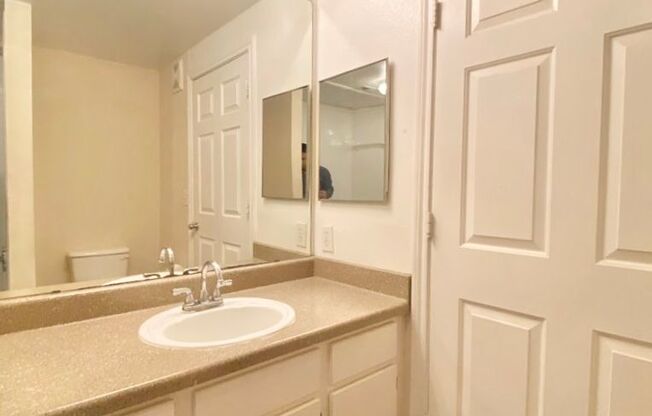2 beds, 2 baths, $1,395, Unit # 432