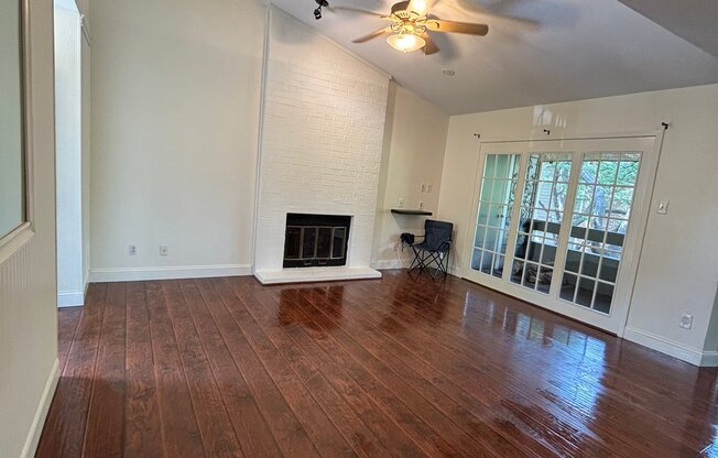 1207 Quail Valley Ln