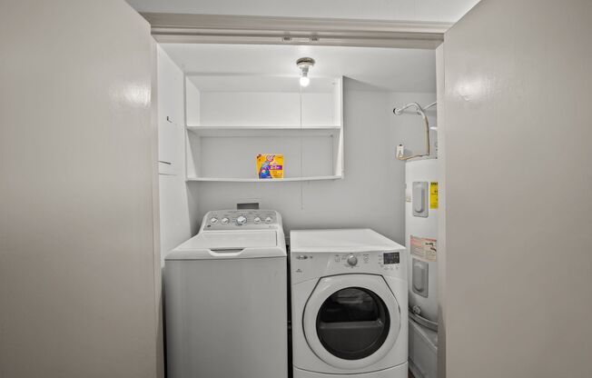 2 beds, 1 bath, $1,475, Unit 136