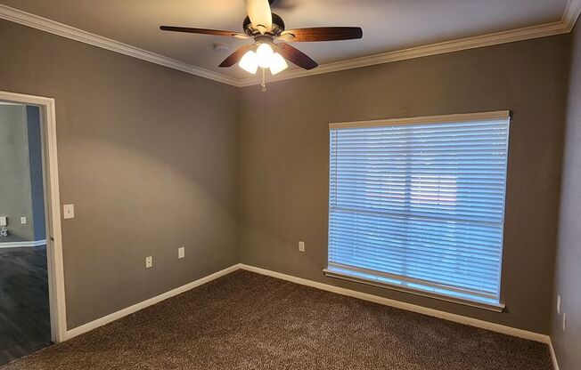 2 beds, 2 baths, 1,089 sqft, $1,925, Unit 401-u