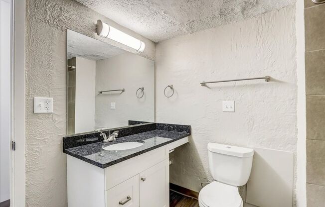 2 beds, 1 bath, 800 sqft, $1,425, Unit 4622-1