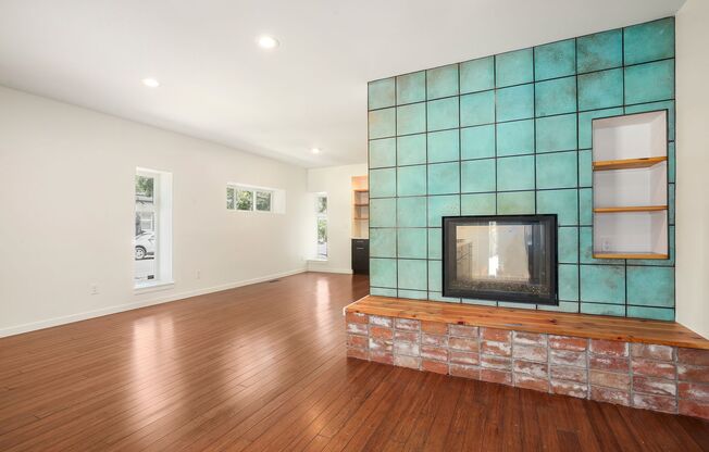 Upgraded 3B/3B in LoHi - Available September 2nd!