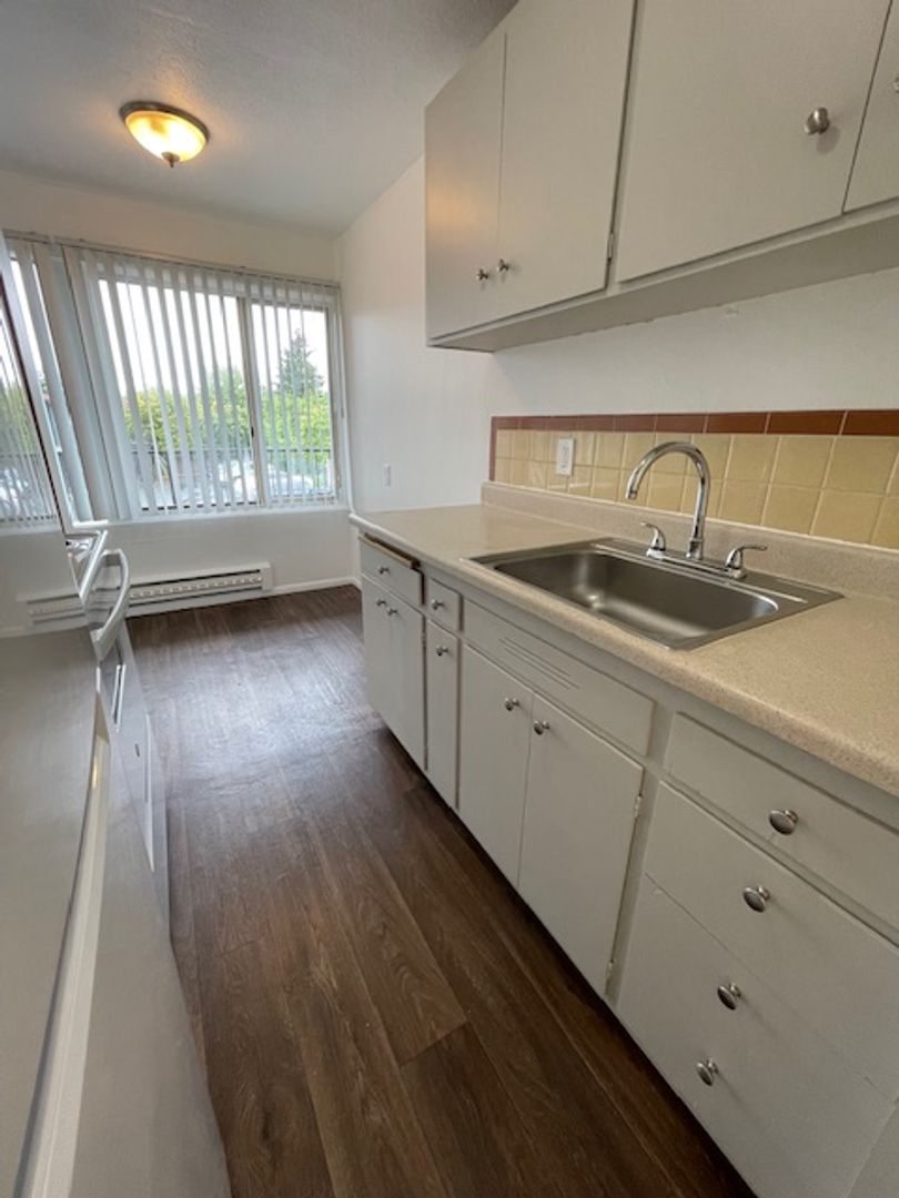Iron Ridge Apartments