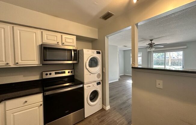 2 beds, 1 bath, $1,850, Unit Ringling 1028