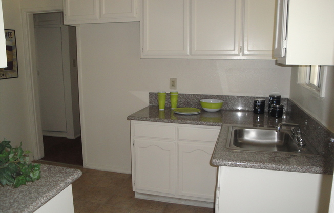 1 bed, 1 bath, $1,925, Unit 519 Pomona, Unit C