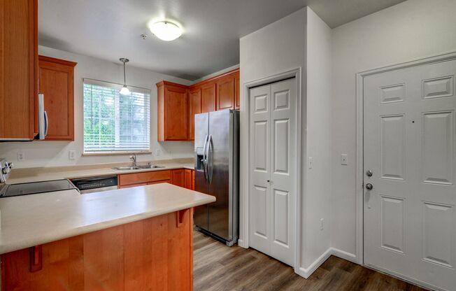 2 beds, 2 baths, 941 sqft, $1,895, Unit CC-101