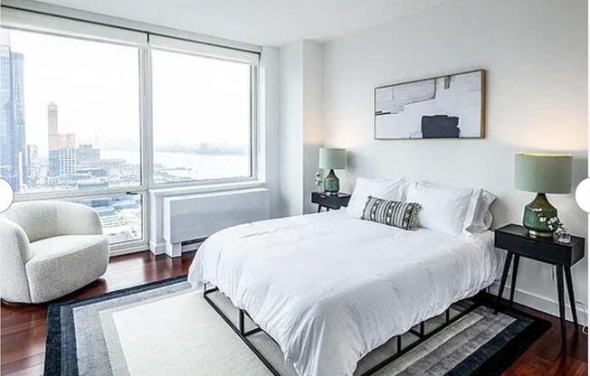 610 620 W 42 ST