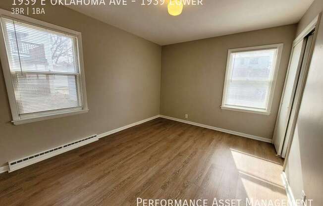 1939 E OKLAHOMA AVE