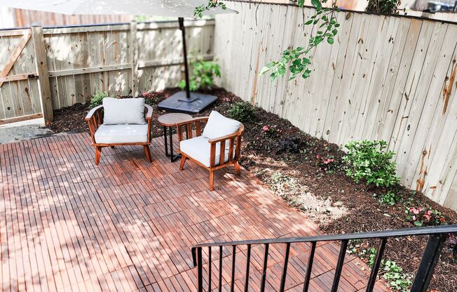 Modern 3BR/2.0BA Townhouse with Private Backyard in SE DC