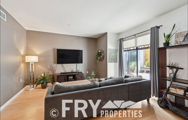 Spacious 1 bedroom Main Floor Condo in RiNo