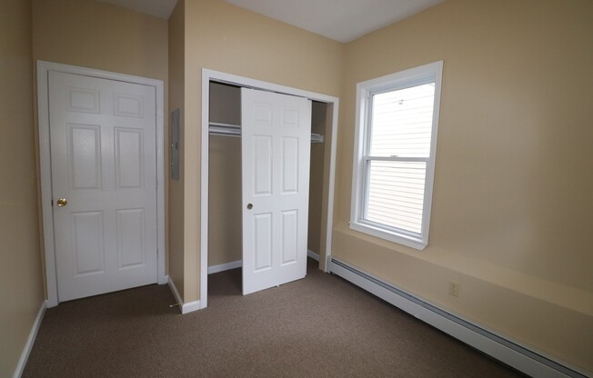 2 beds, 1 bath, $1,430, Unit 2W