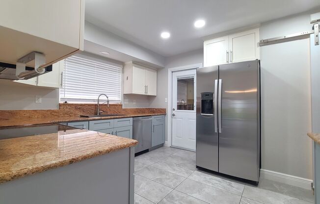 Renovated 4 Bed 2.5 Bath Davis Islands Home