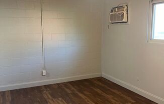 Studio, 1 bath, $750, Unit 845 S Market -10