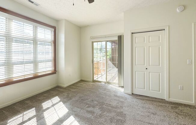 1 bed, 1.5 baths, 1,100 sqft, $1,565, Unit CED - 2643