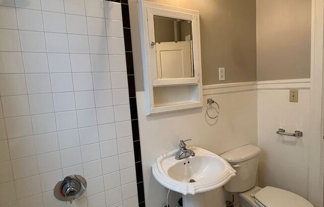 Studio, 1 bath, $1,295, Unit 112