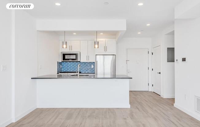 14 11 31 AVE