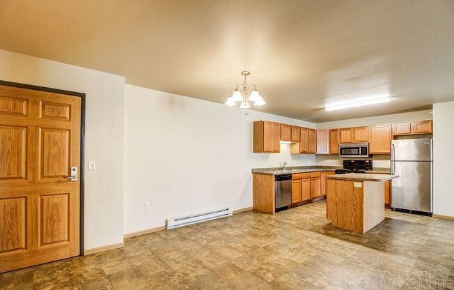 3 beds, 2 baths, 1,342 sqft, $1,365, Unit 2213-308