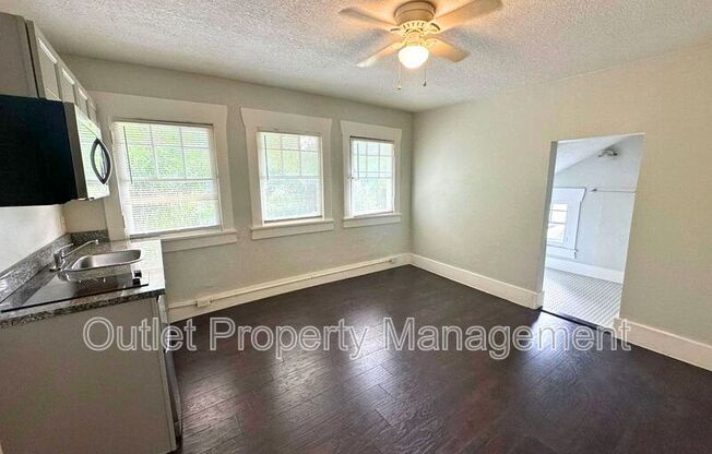 133 E CONCORD ST