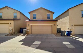 3 beds, 2.5 baths, $2,000