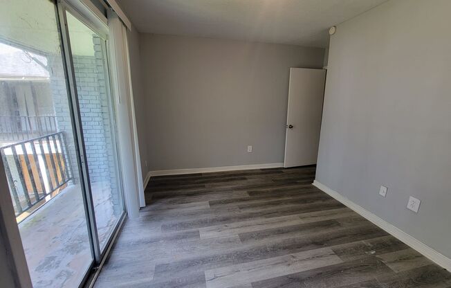 3 beds, 2 baths, 1,189 sqft, $1,200, Unit G7