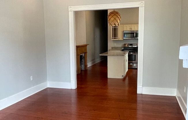 214  - 16 S. Lopez Street