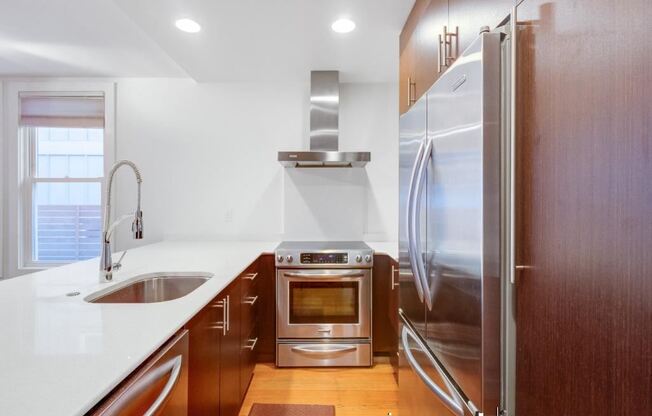 927 29th Avenue South, Seattle, WA 98144