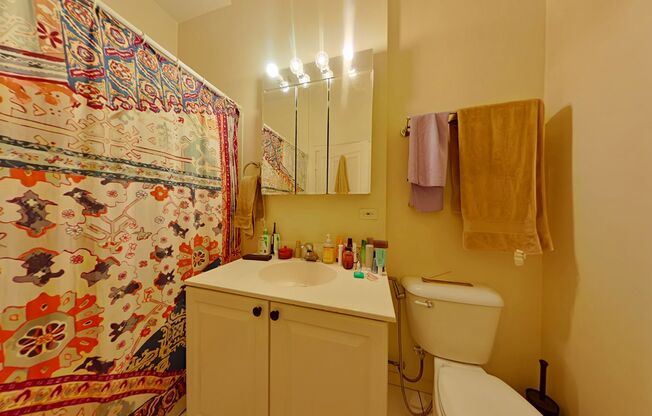 859 Oakdale/2915-19 Mildred