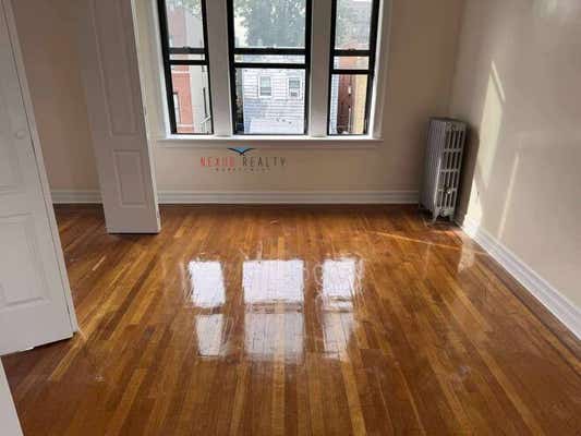 34 29 33 ST