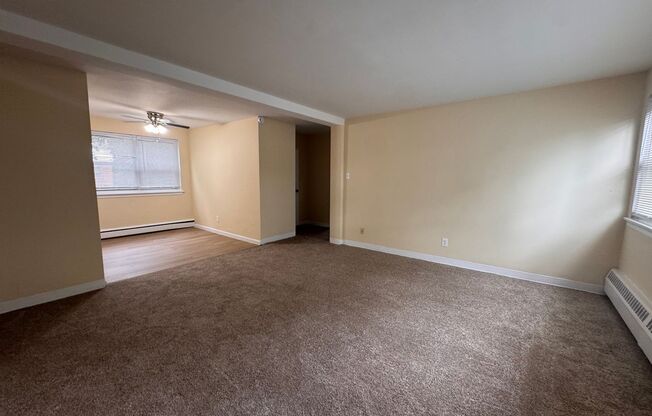 2 beds, 1 bath, 750 sqft, $1,150, Unit S301