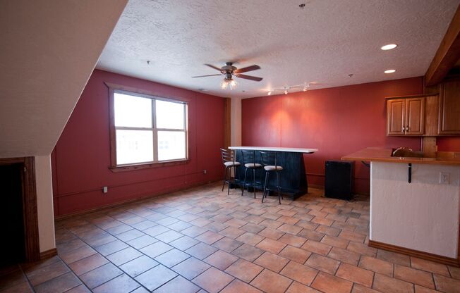 4 beds, 3 baths, 2,200 sqft, $2,275, Unit AW 103