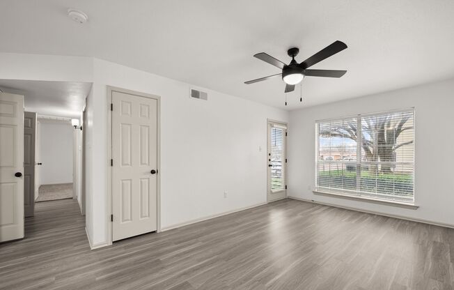 1 bed, 1 bath, $1,195, Unit 3102