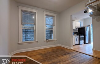 3544 N Halsted St 2R