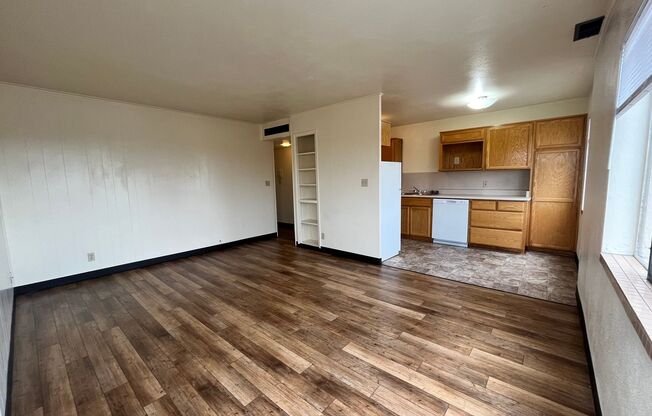 2 beds, 1 bath, 650 sqft, $1,495, Unit 703