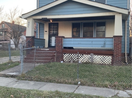 934 E 129 ST