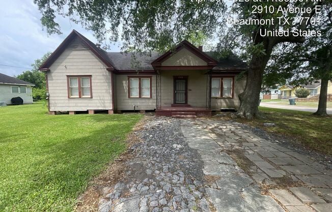 2910 Ave E