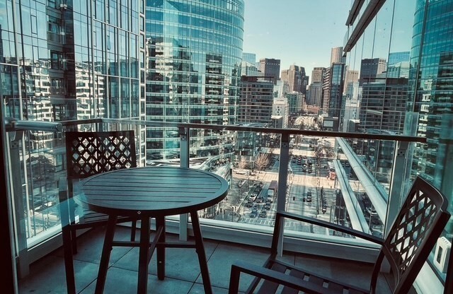 1 bed, 1.5 baths, 1,128 sqft, $8,900, Unit 14A