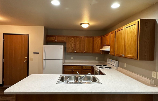 3 beds, 2 baths, 1,200 sqft, $1,425, Unit TE218X-117