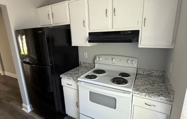 Move-In Ready 2BR Home Near Coast Guard Base!