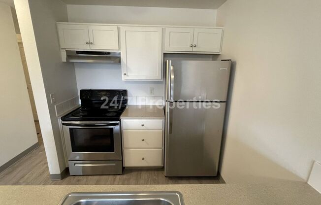 2 beds, 1 bath, $1,495, Unit 4124 Unit D