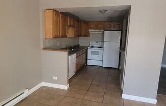 2 beds, 1 bath, $1,400, Unit 1A