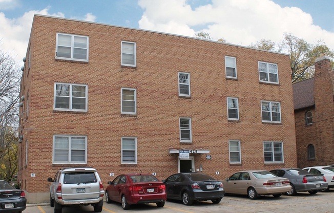 1 bed, 1 bath, $1,095, Unit 1C